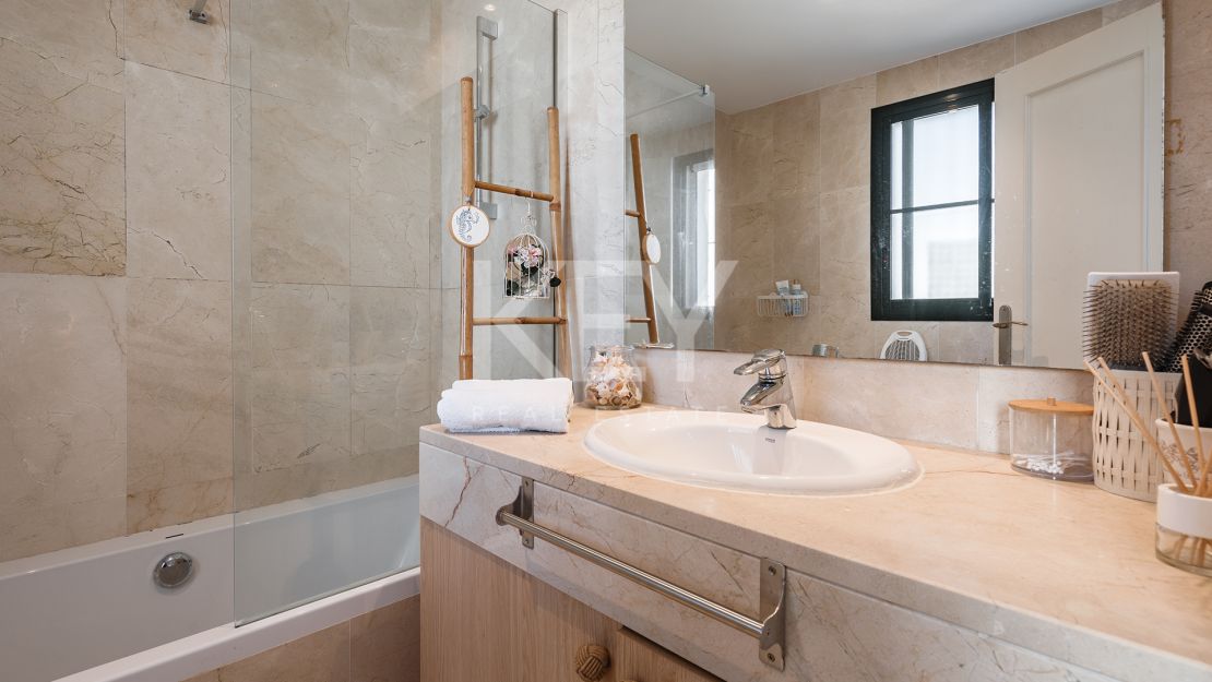 Stylish townhouse with private pool near the beach in San Pedro