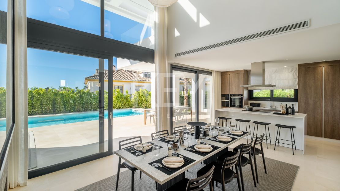 Современная вилла с частным спа, тренажерным залом и кинотеатром в Эль Параисо, Эстепона