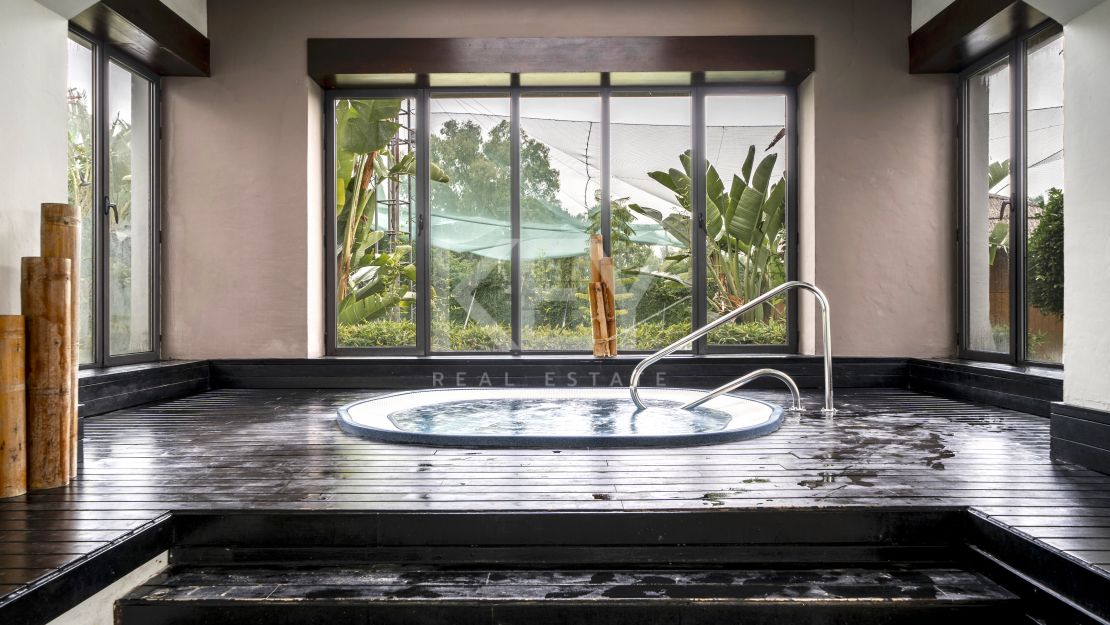 Дизайнерская вилла с членством в частном клубе в Эль Кампанарио, Марбелья