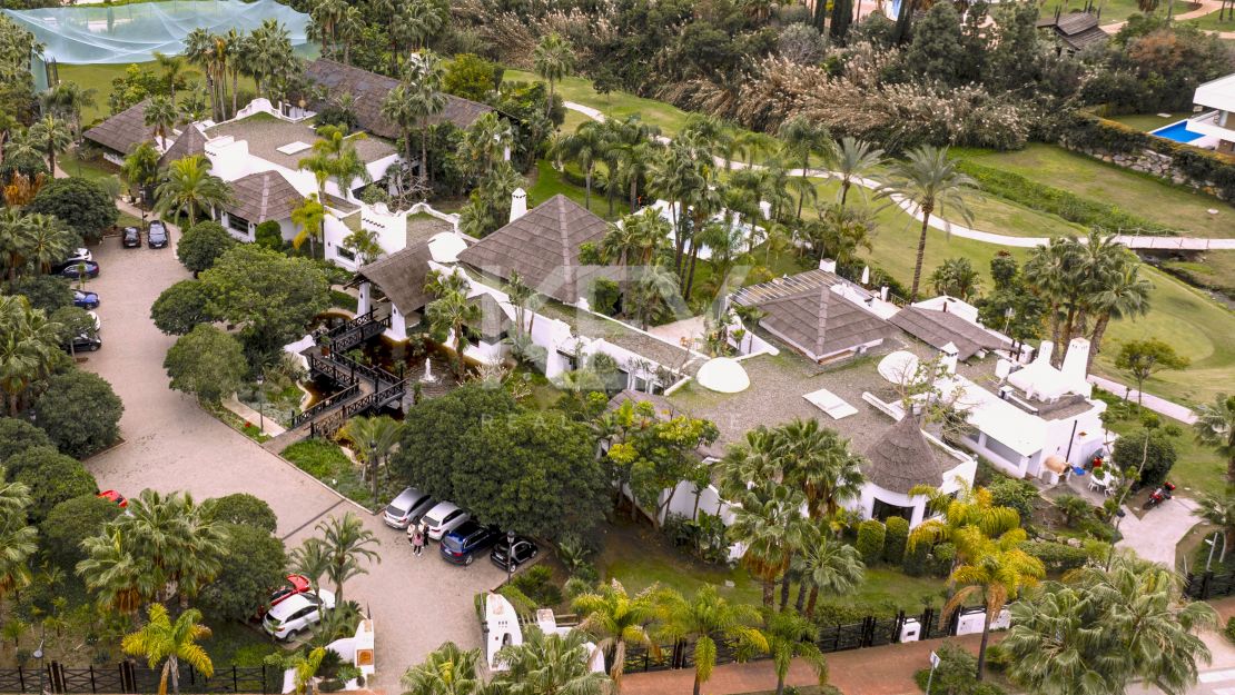 Дизайнерская вилла с членством в частном клубе в Эль Кампанарио, Марбелья