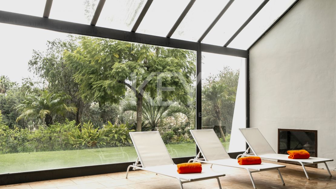 Дизайнерская вилла с членством в частном клубе в Эль Кампанарио, Марбелья