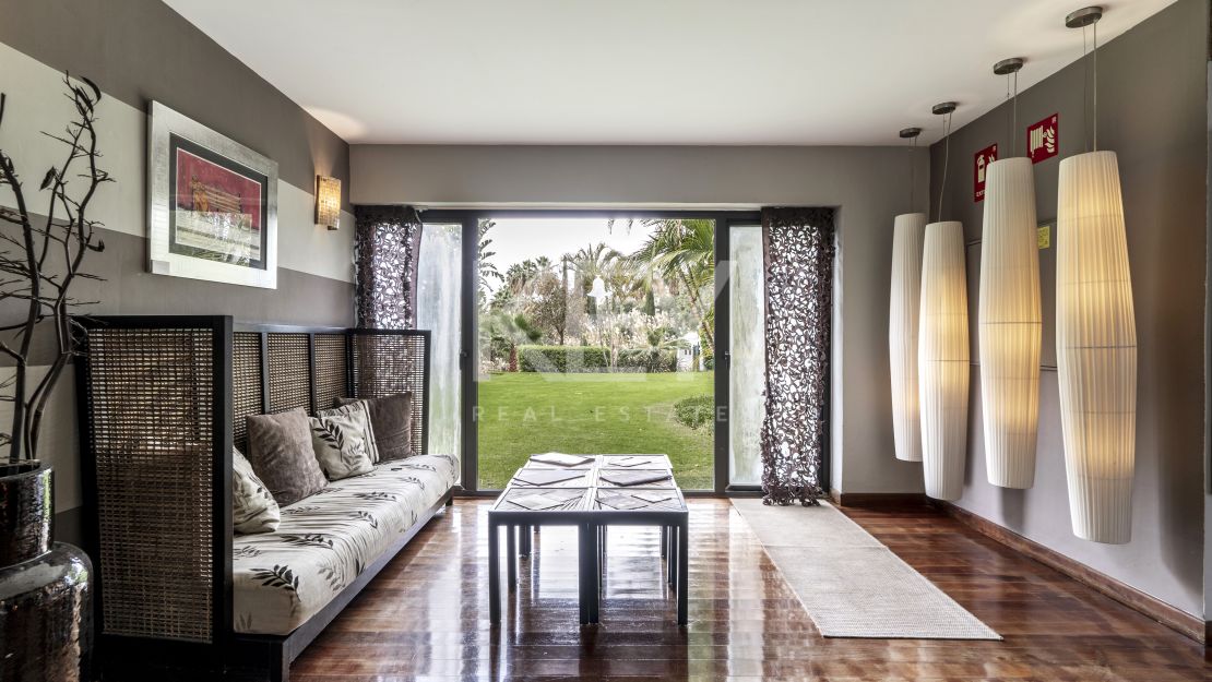 Дизайнерская вилла с членством в частном клубе в Эль Кампанарио, Марбелья