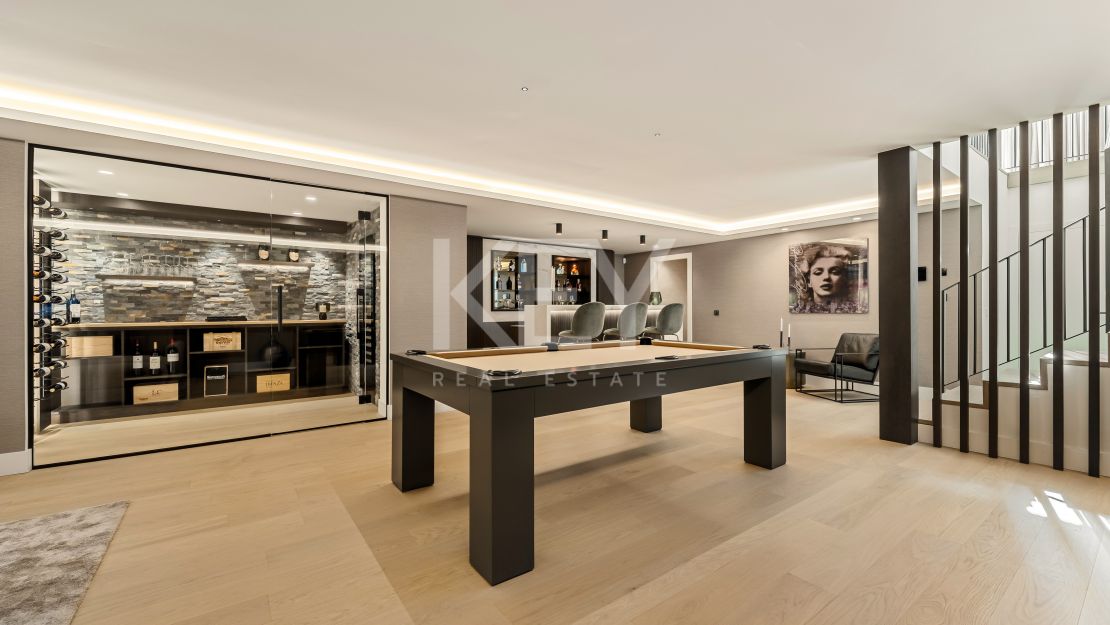 Отреставрированная вилла в андалузском стиле с видом на море в Рочио де Нагуэлес, Золотая Миля