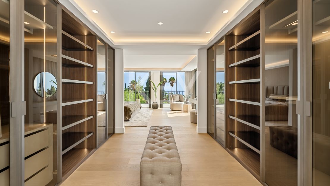 Отреставрированная вилла в андалузском стиле с видом на море в Рочио де Нагуэлес, Золотая Миля