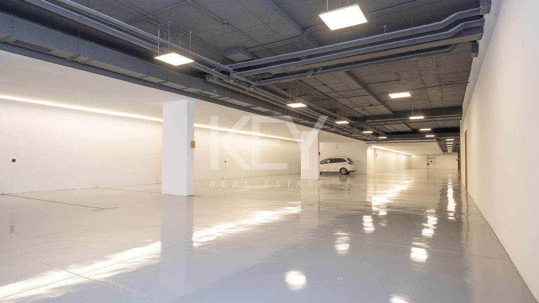 Architect-designed modern villa with panoramic sea views in Nueva Andalucía