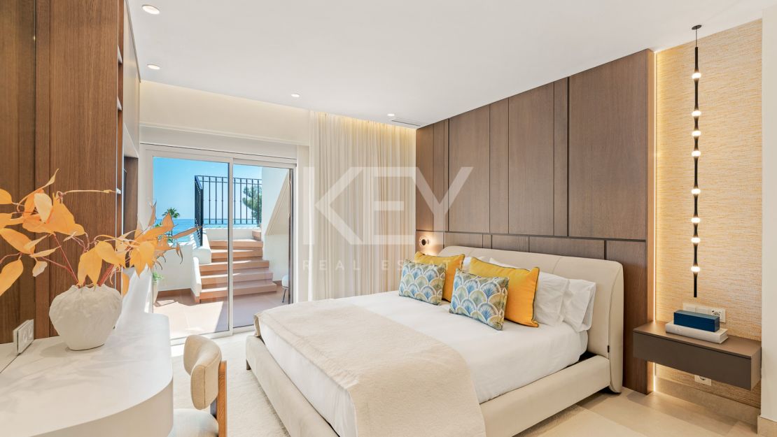 Beachfront penthouse with rooftop spa and panoramic sea views