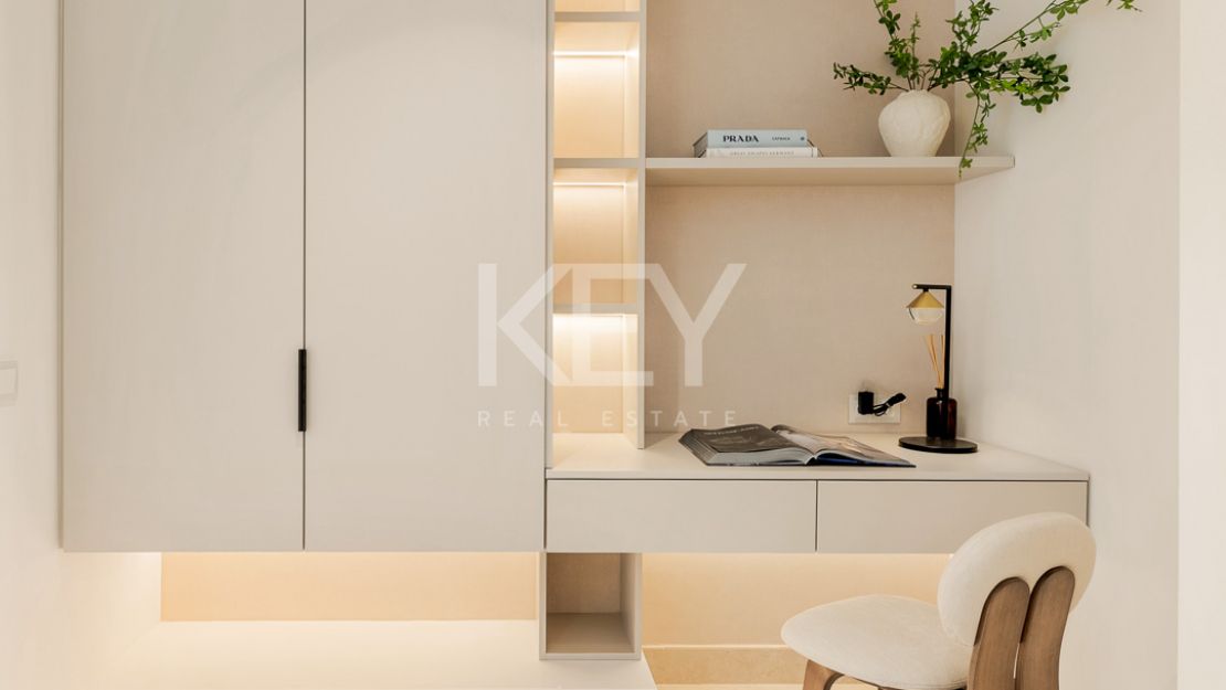 Beachfront penthouse with rooftop spa and panoramic sea views