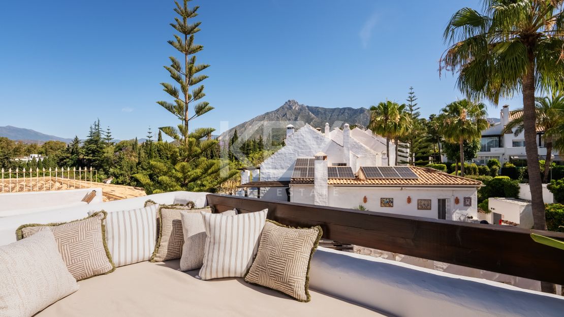 Increíble casa adosada en Altos de Salamanca, Milla de Oro de Marbella