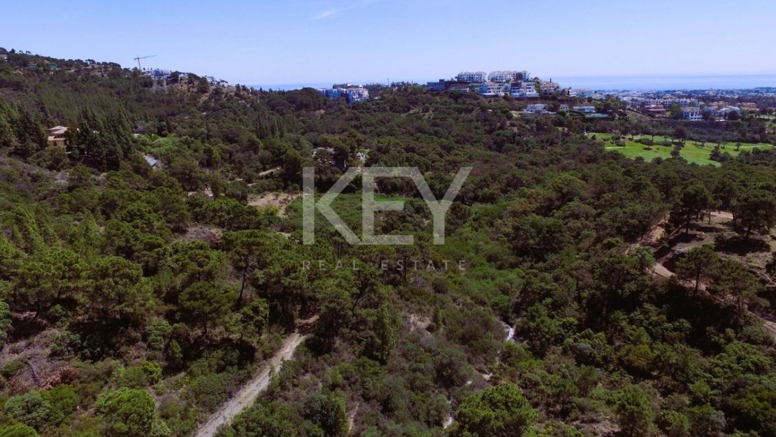 Excepcional parcela residencial con vistas panorámicas en Benahavís