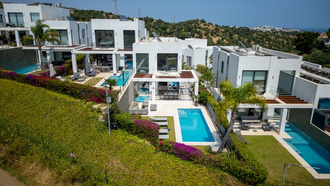 Villa moderna con vistas al mar en Cabopino