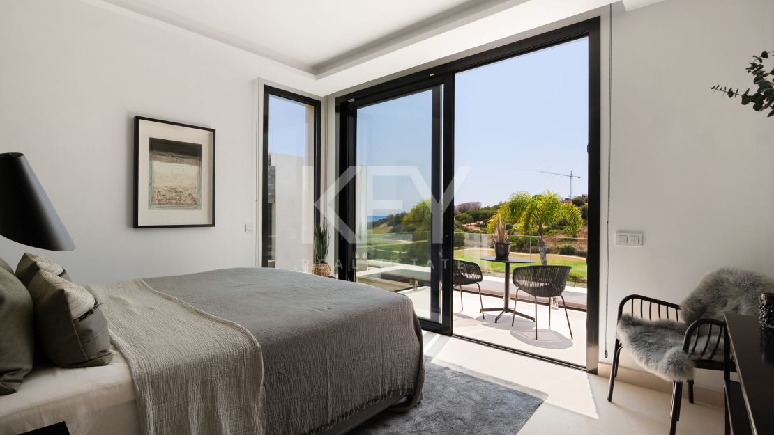 Villa moderna con vistas al mar en Cabopino