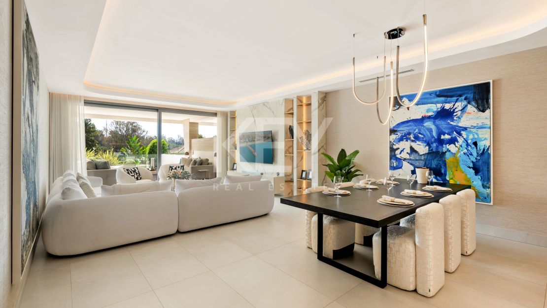 Элегантный дуплекс с дизайнерскими интерьерами на Золотой Миле Марбельи