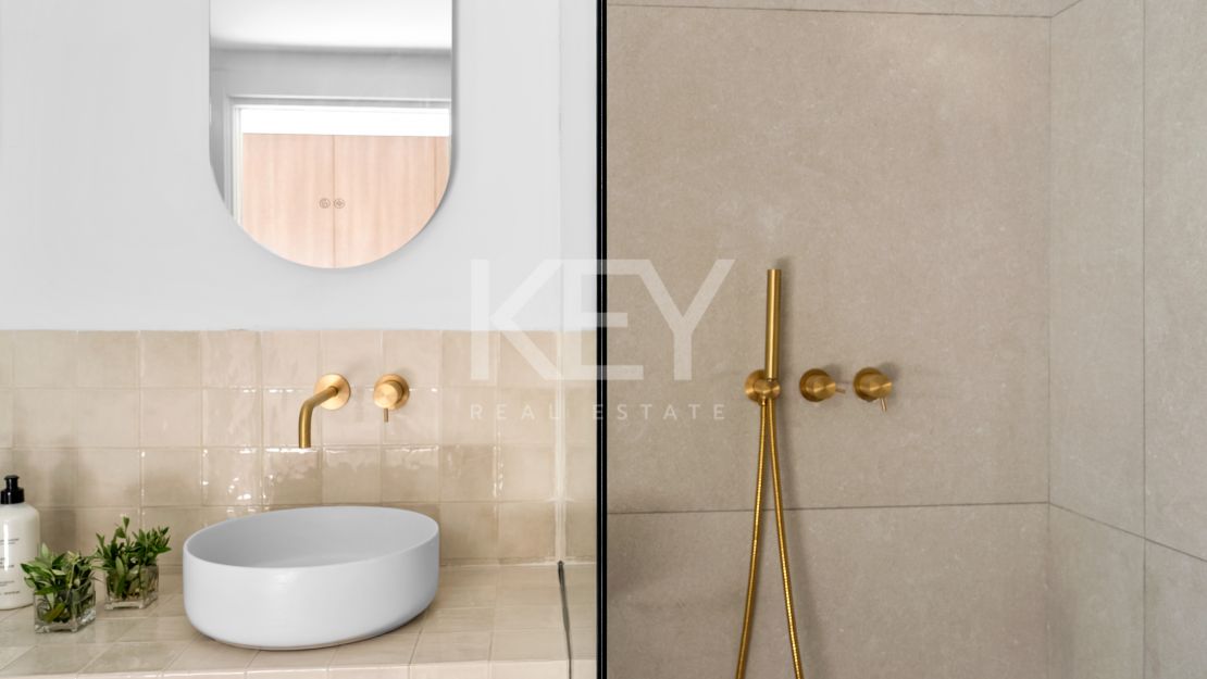 Elegant townhouse in Nueva Andalucía