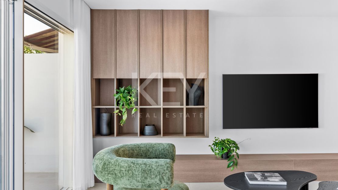 Elegant townhouse in Nueva Andalucía