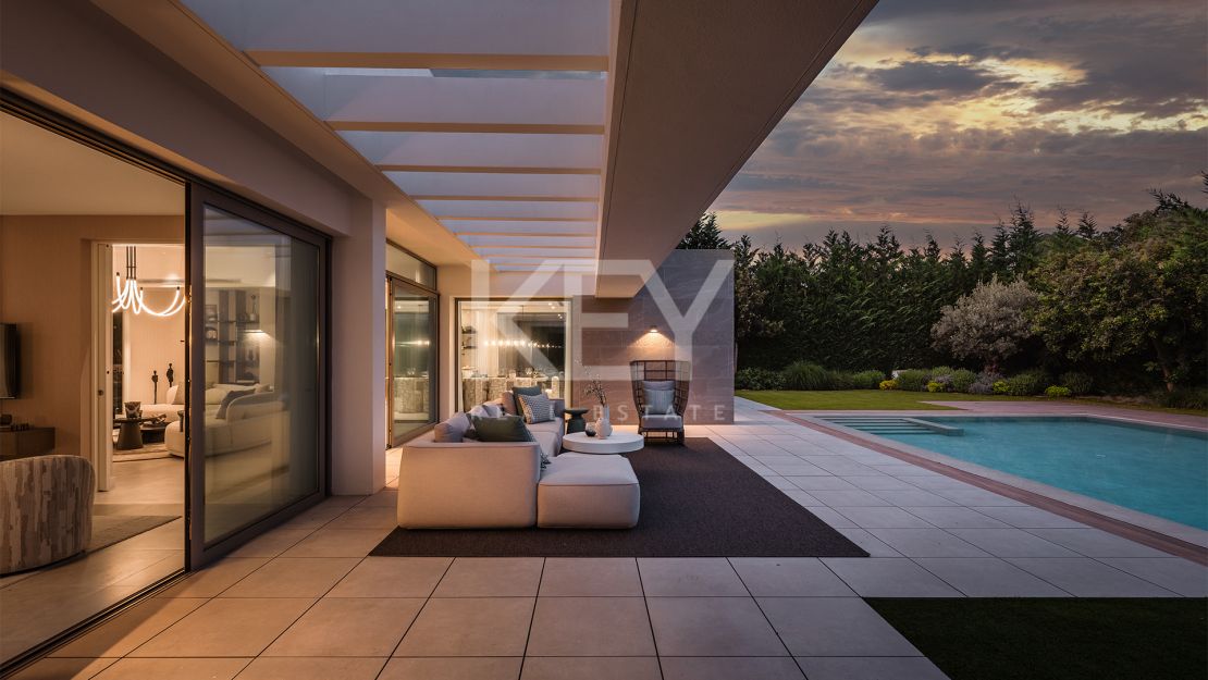 Современная вилла с пятью спальнями с ванными комнатами в Эль Параисо