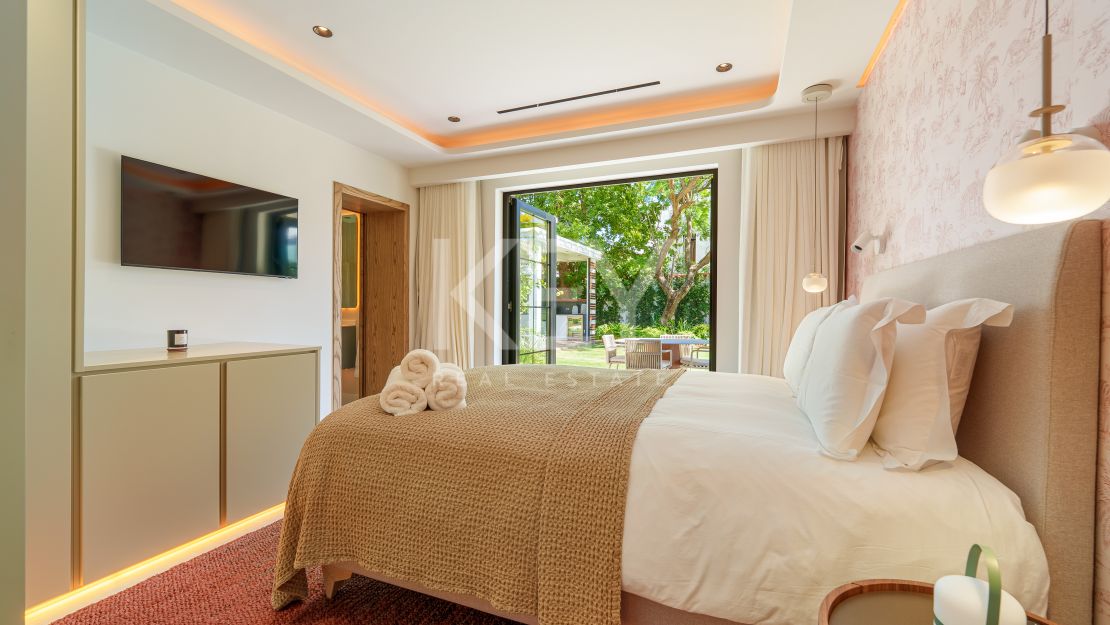 Contemporary one-level villa for sale in Marbella – Puerto Banús