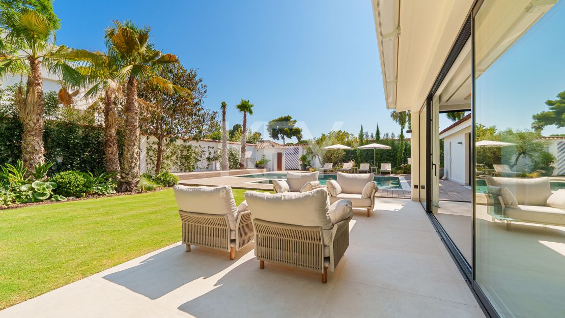 Contemporary one-level villa for sale in Marbella – Puerto Banús