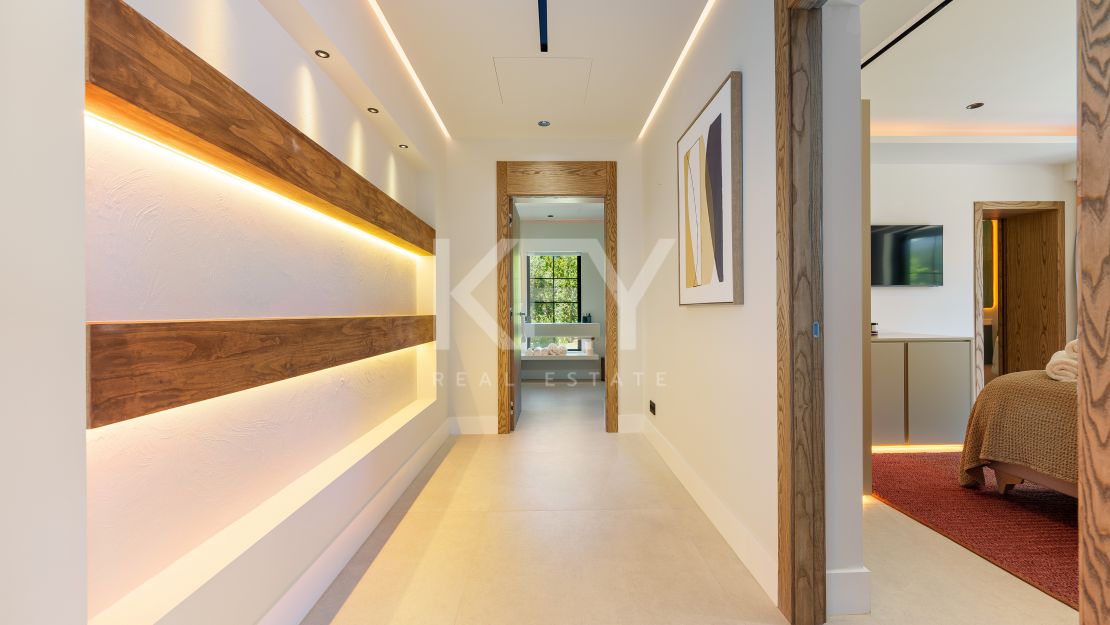 Contemporary one-level villa for sale in Marbella – Puerto Banús