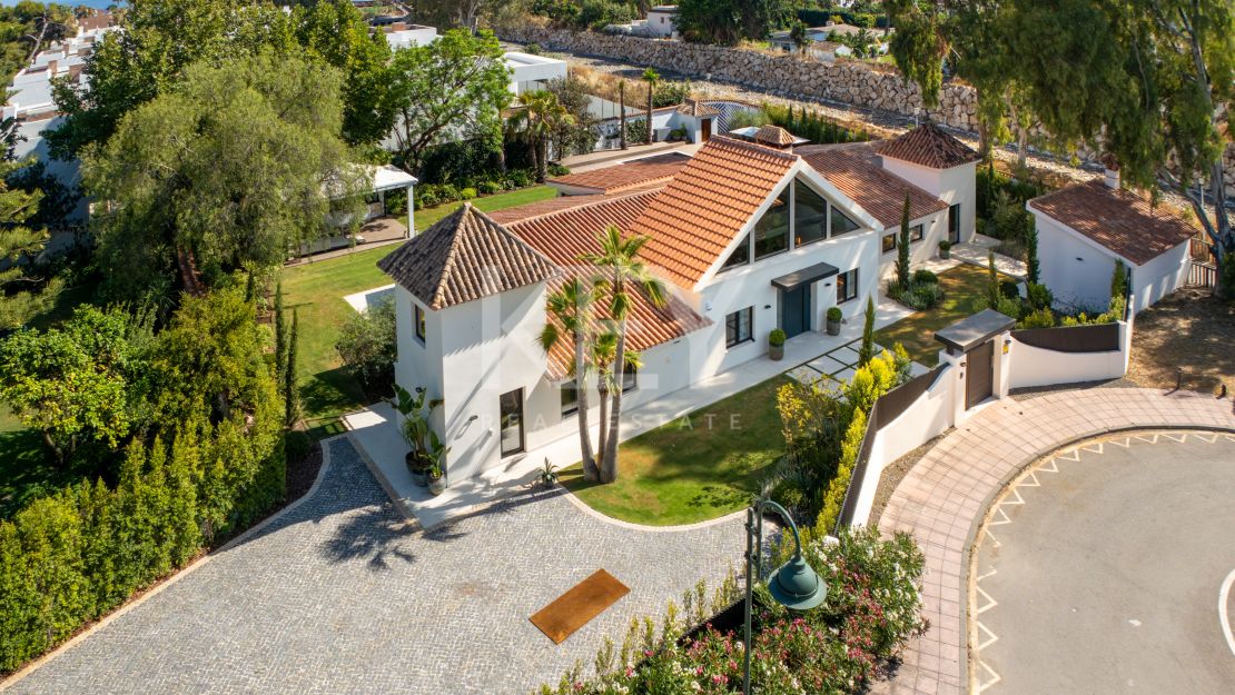 Contemporary one-level villa for sale in Marbella – Puerto Banús