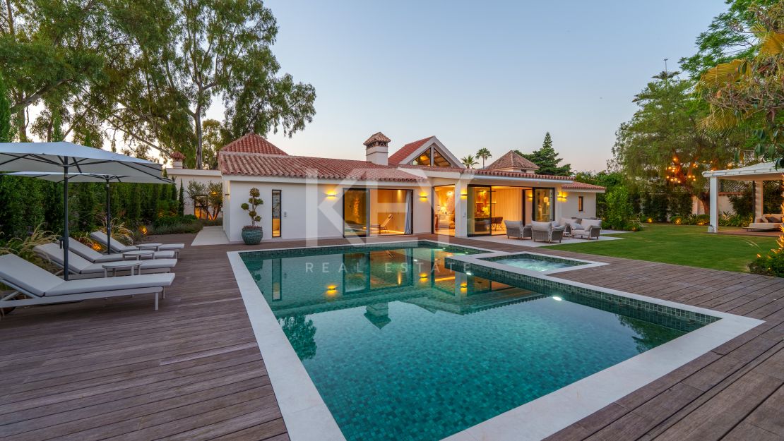 Contemporary one-level villa for sale in Marbella – Puerto Banús