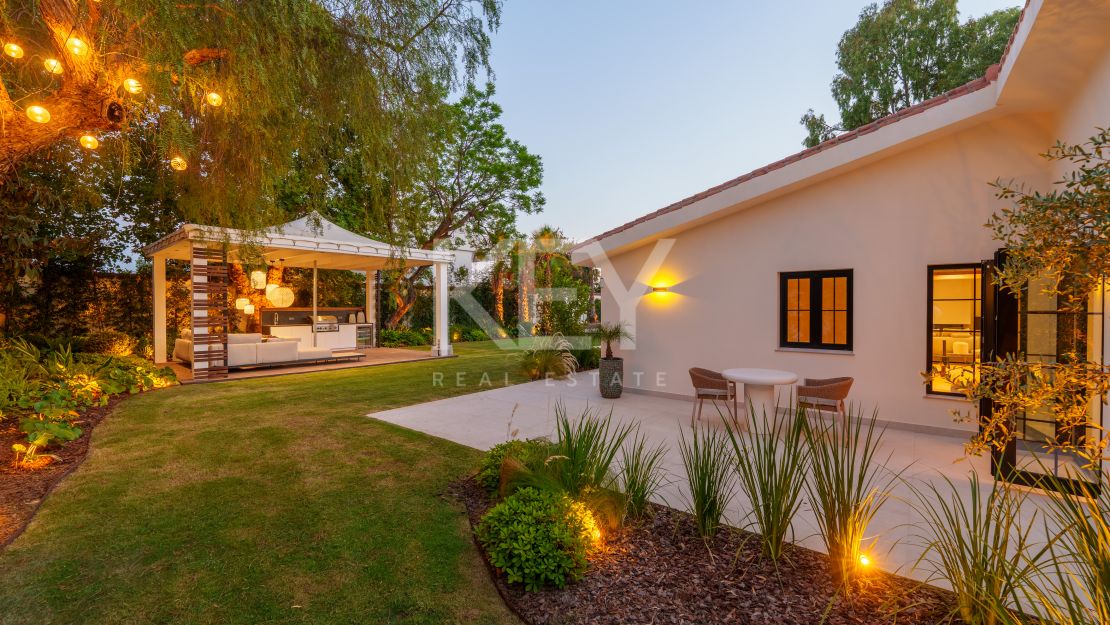 Contemporary one-level villa for sale in Marbella – Puerto Banús