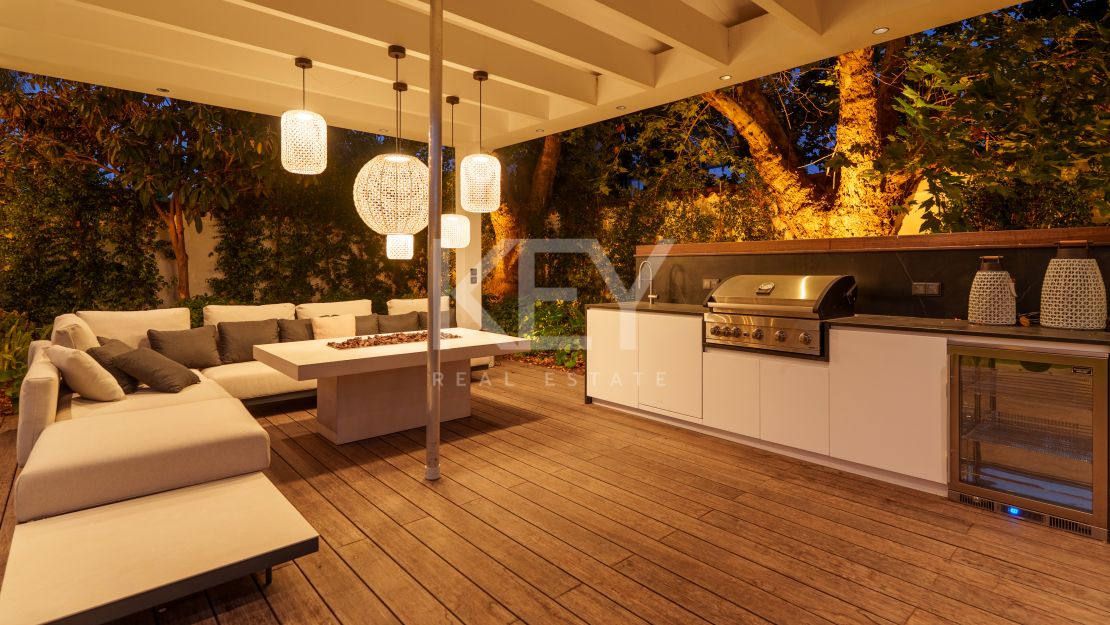 Contemporary one-level villa for sale in Marbella – Puerto Banús