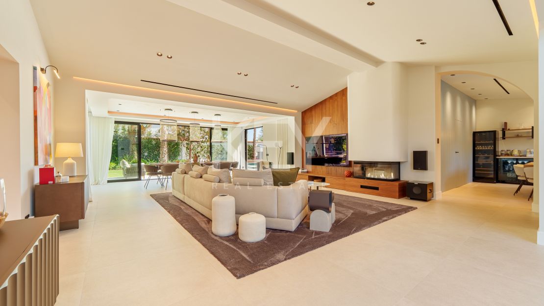 Contemporary one-level villa for sale in Marbella – Puerto Banús