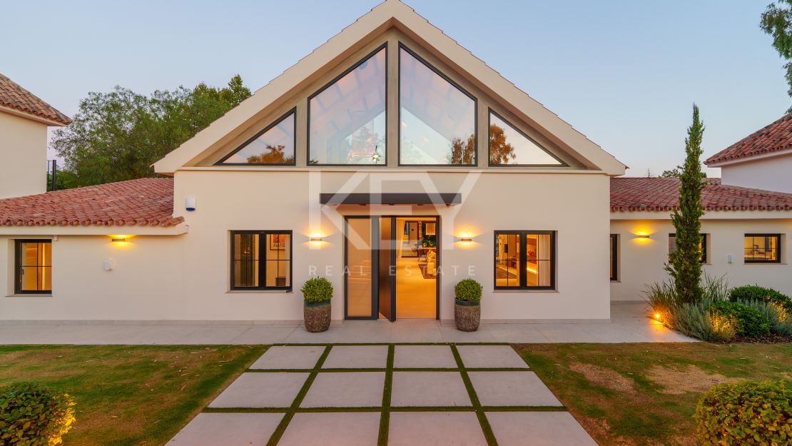 Contemporary one-level villa for sale in Marbella – Puerto Banús