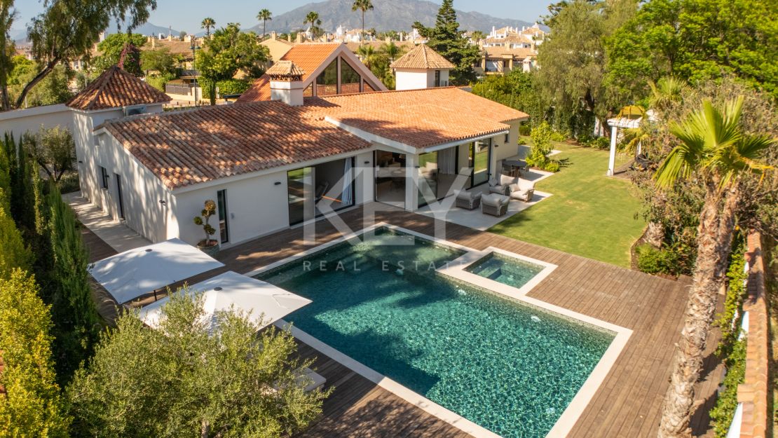 Contemporary one-level villa for sale in Marbella – Puerto Banús