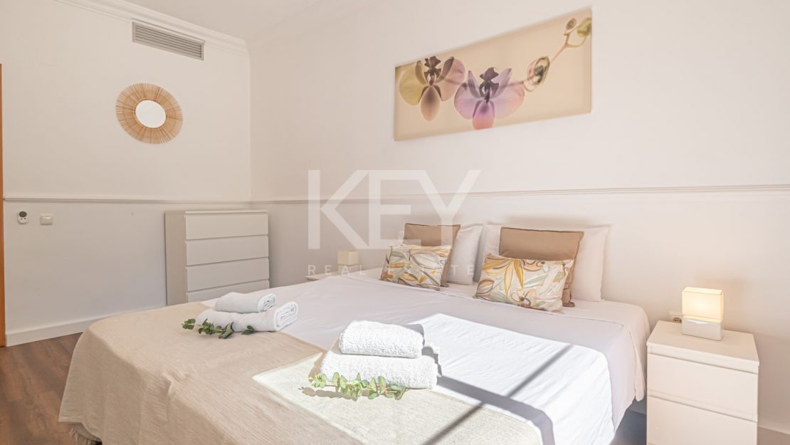 Classic-style frontline golf Villa in Guadalmina Alta