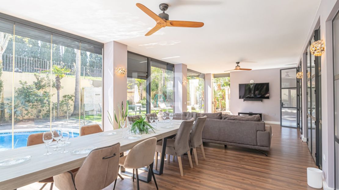 Classic-style frontline golf Villa in Guadalmina Alta