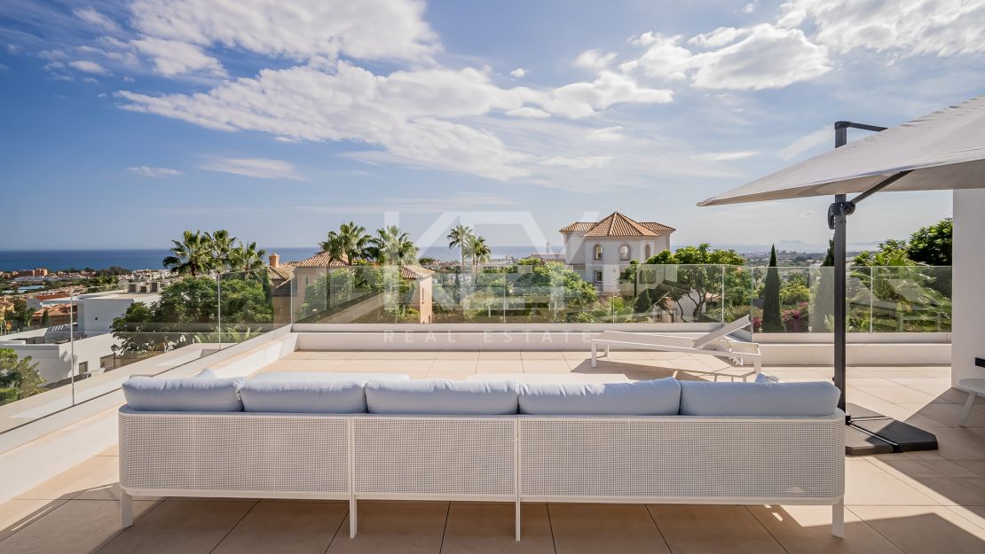 Современная вилла с панорамным видом на море в Лос Фламингос, Бенахавис