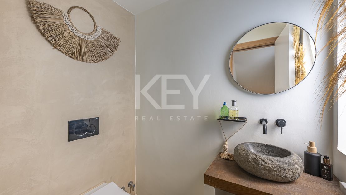 Современная вилла с бохо-шармом в Нуэва Андалусия