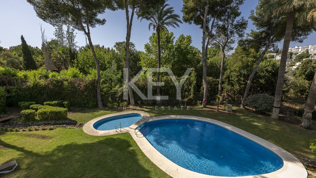 Современная вилла с бохо-шармом в Нуэва Андалусия