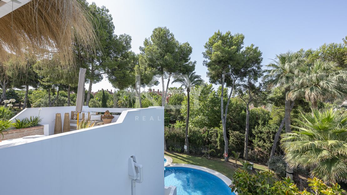 Современная вилла с бохо-шармом в Нуэва Андалусия