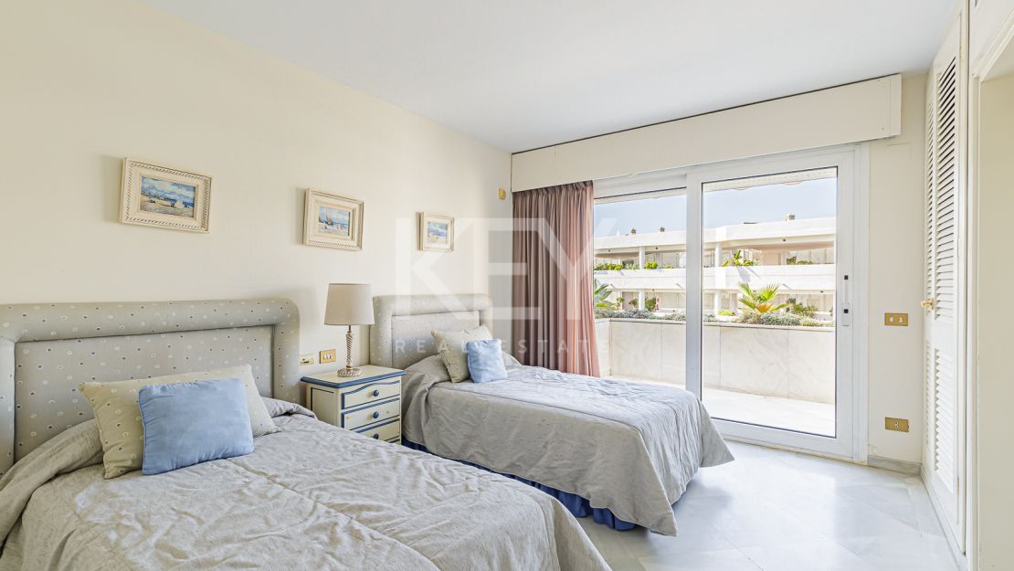 Ático espectacular con vistas al mar en Puerto Banús