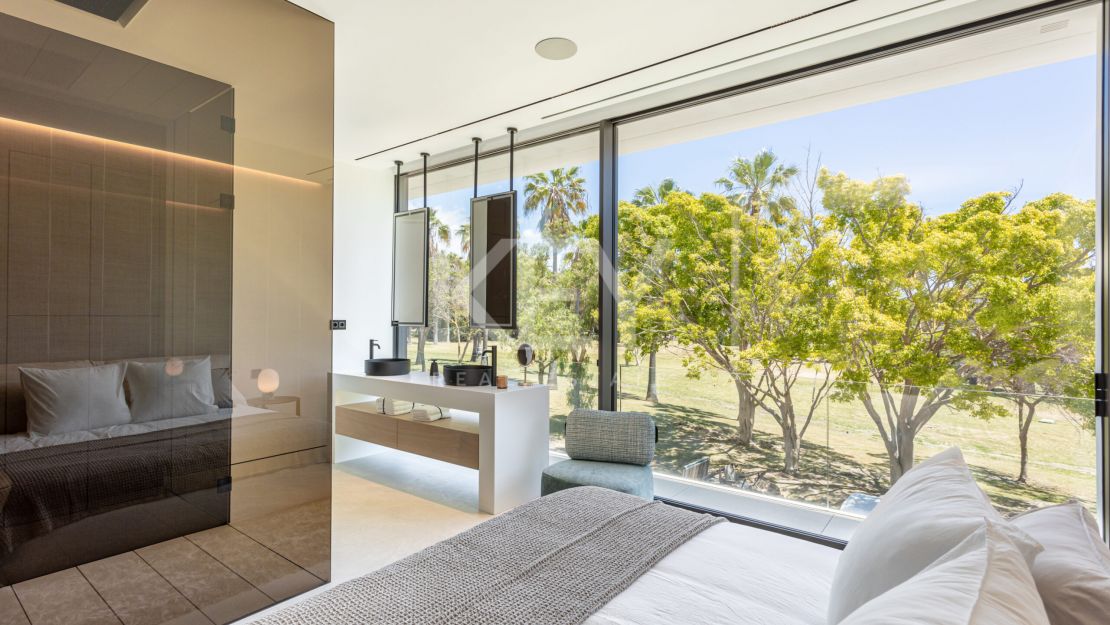 Modern villa in most iconic location in Marbella Golden Mile