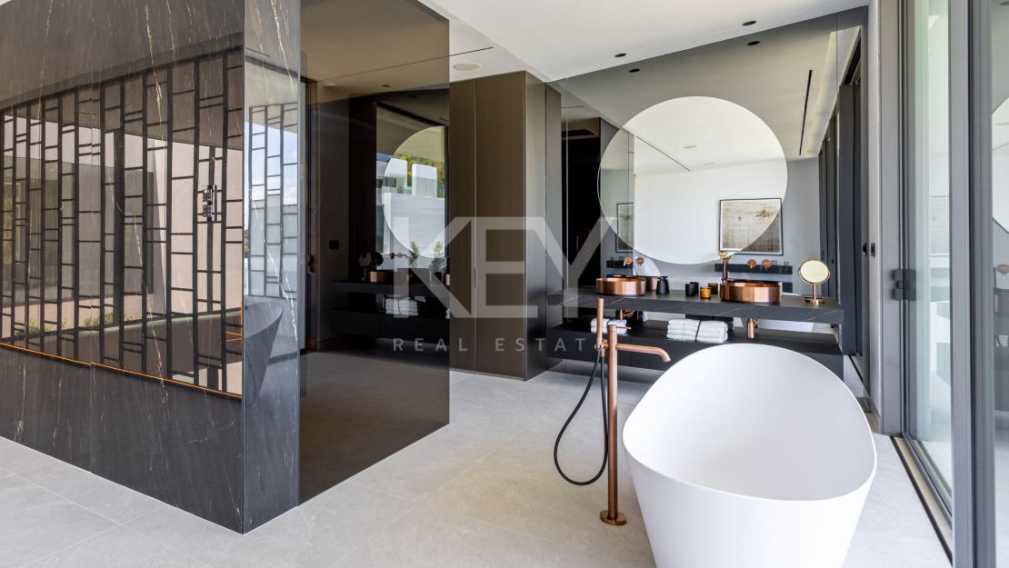 Modern villa in most iconic location in Marbella Golden Mile