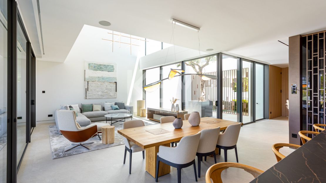 Modern villa in most iconic location in Marbella Golden Mile