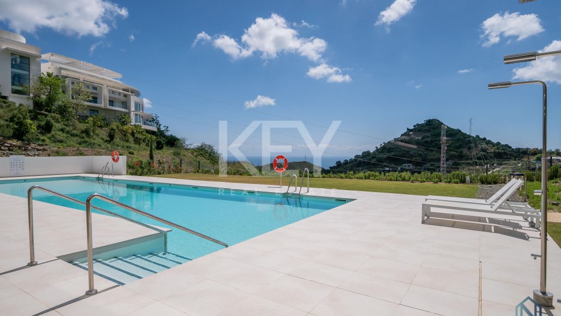 Современный пентхаус с панорамным видом на горы в Palo Alto, Охен