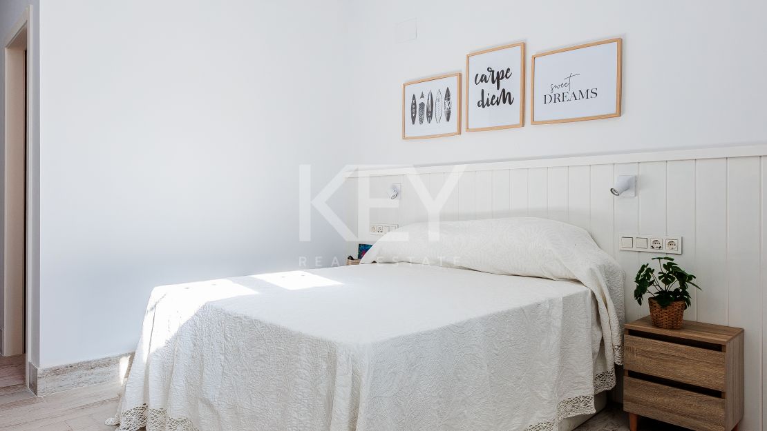 Spacious 13-bedroom villa with pool in Marbella Centre