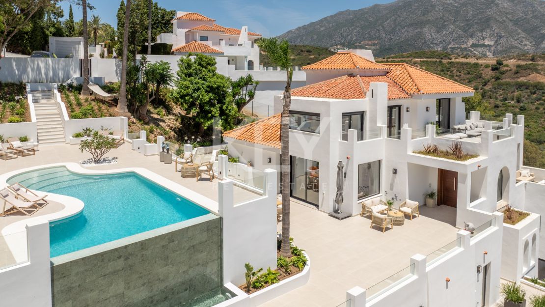 Mediterranean villa with sea views in Nueva Andalucía