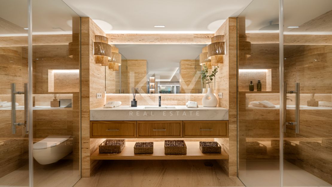 Elegancia arquitectónica: Villa con vistas al golf en Aloha, Nueva Andalucía