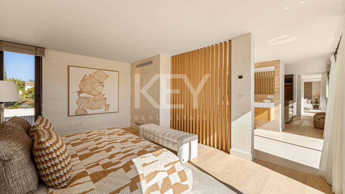 Elegancia arquitectónica: Villa con vistas al golf en Aloha, Nueva Andalucía