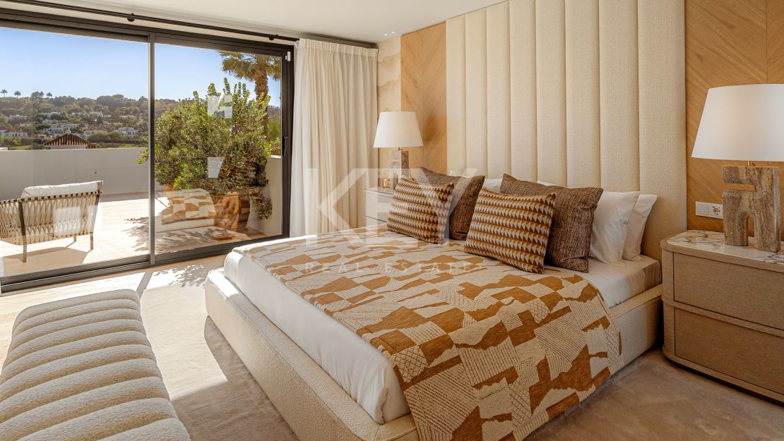 Elegancia arquitectónica: Villa con vistas al golf en Aloha, Nueva Andalucía