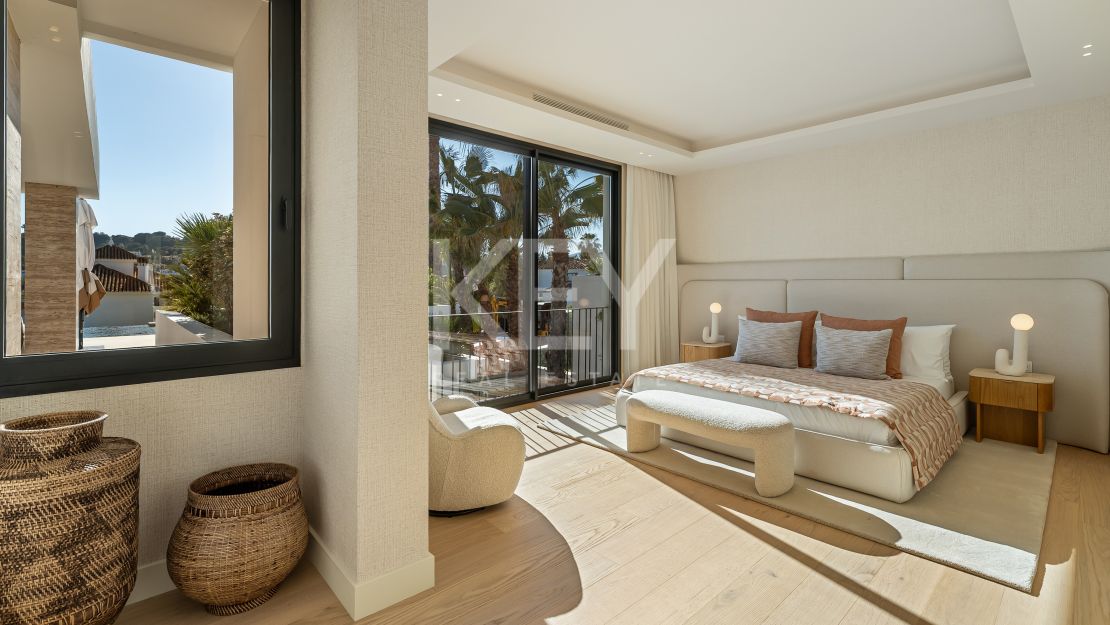 Elegancia arquitectónica: Villa con vistas al golf en Aloha, Nueva Andalucía