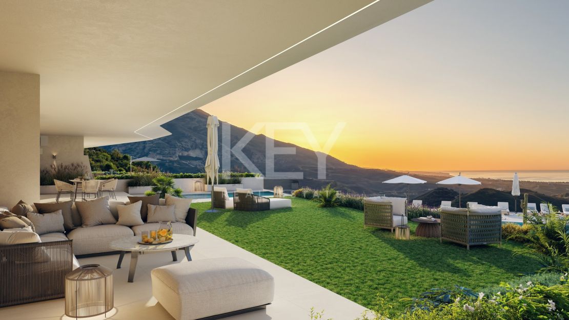 Дизайнерский пентхаус с частным бассейном на крыше и панорамными видами в Real de La Quinta, Бенахавис