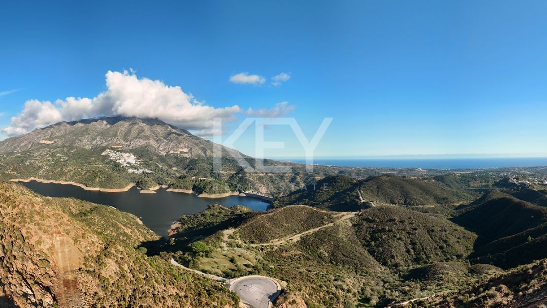 Пентхаус с частным бассейном и элегантным комфортом в Real de La Quinta, Бенахавис