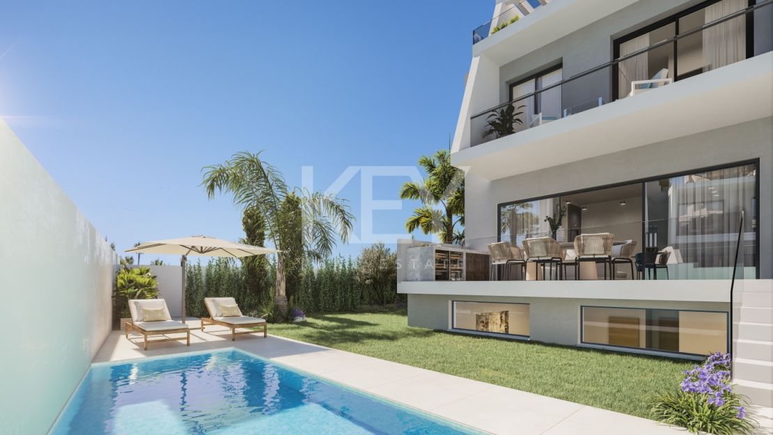Modern Townhouse with private pool and rooftop in the heart of Los Flamingos, Benahavis