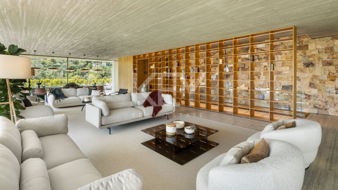 Архитектурный шедевр с видом на море и частным спа в Эль Мадроньяле, Бенахавис